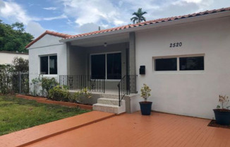 2520 SW 22 TER