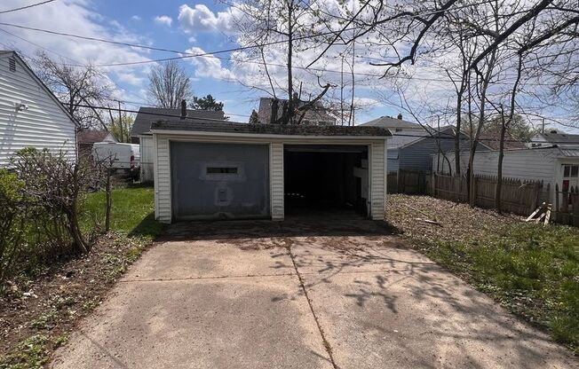 For Rent – Section 8 Welcome! 17608 Talford Ave, Cleveland, OH 44128 $1,250/month – 3 Bed, 1 Bath