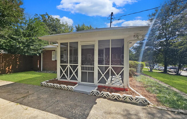 605 GRN ACRES RD SE