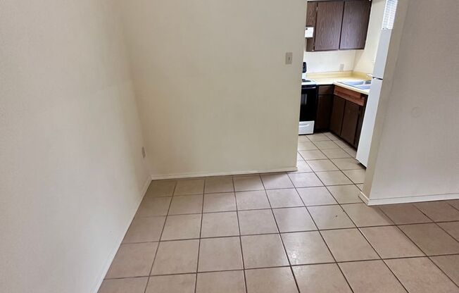 1 bed, 1 bath, 600 sqft, $700, Unit Unit 209
