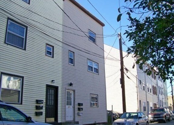 13 MURRAY CT