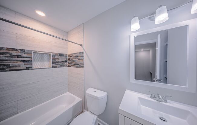 3 beds, 2.5 baths, 1,250 sqft, $1,850, Unit 18-44