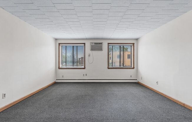 Studio, 1 bath, 500 sqft, $875, Unit 35