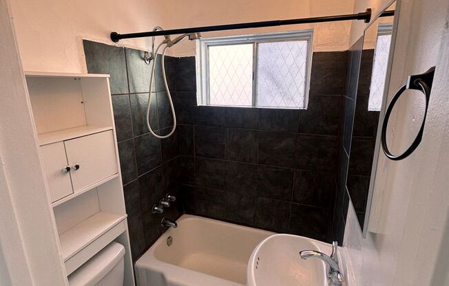 OD 706-726 Oliver Pl