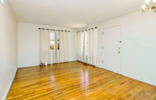3 Bedroom/1.5 Bathroom Salt Lake City