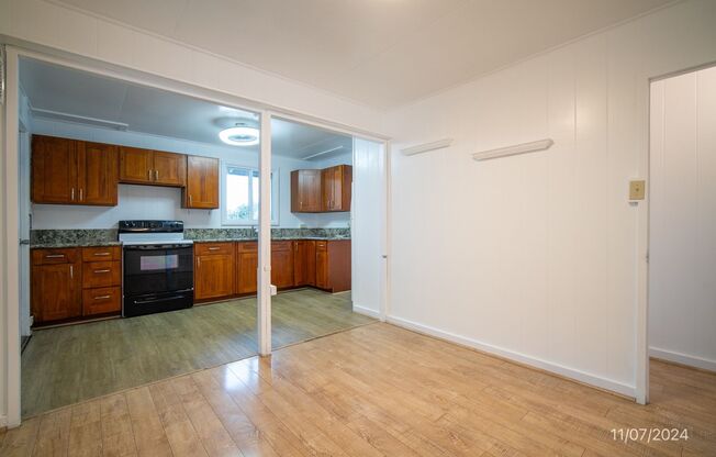 2 beds, 1 bath, $2,400, Unit Unit A