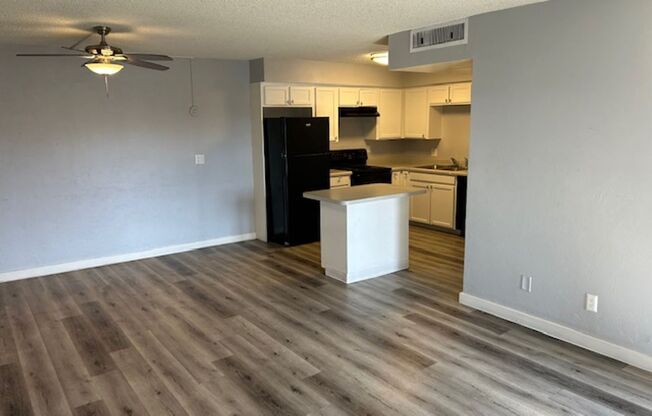1 bed, 1 bath, 525 sqft, $925, Unit B204