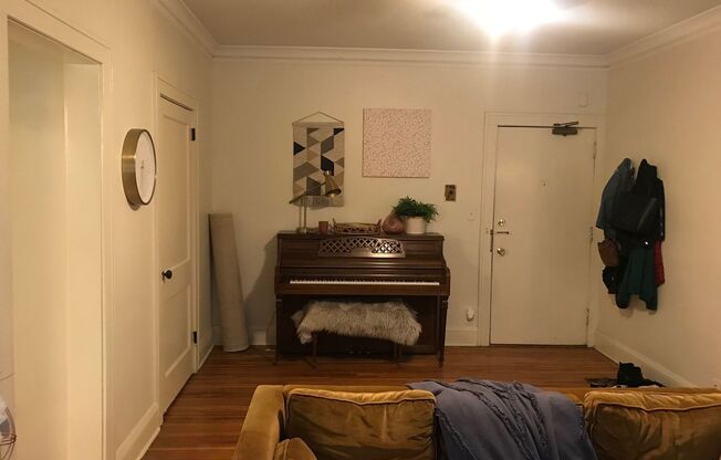 1 bed, 1 bath, 650 sqft, $1,050