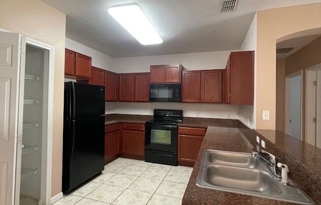 3 beds, 2 baths, $1,865