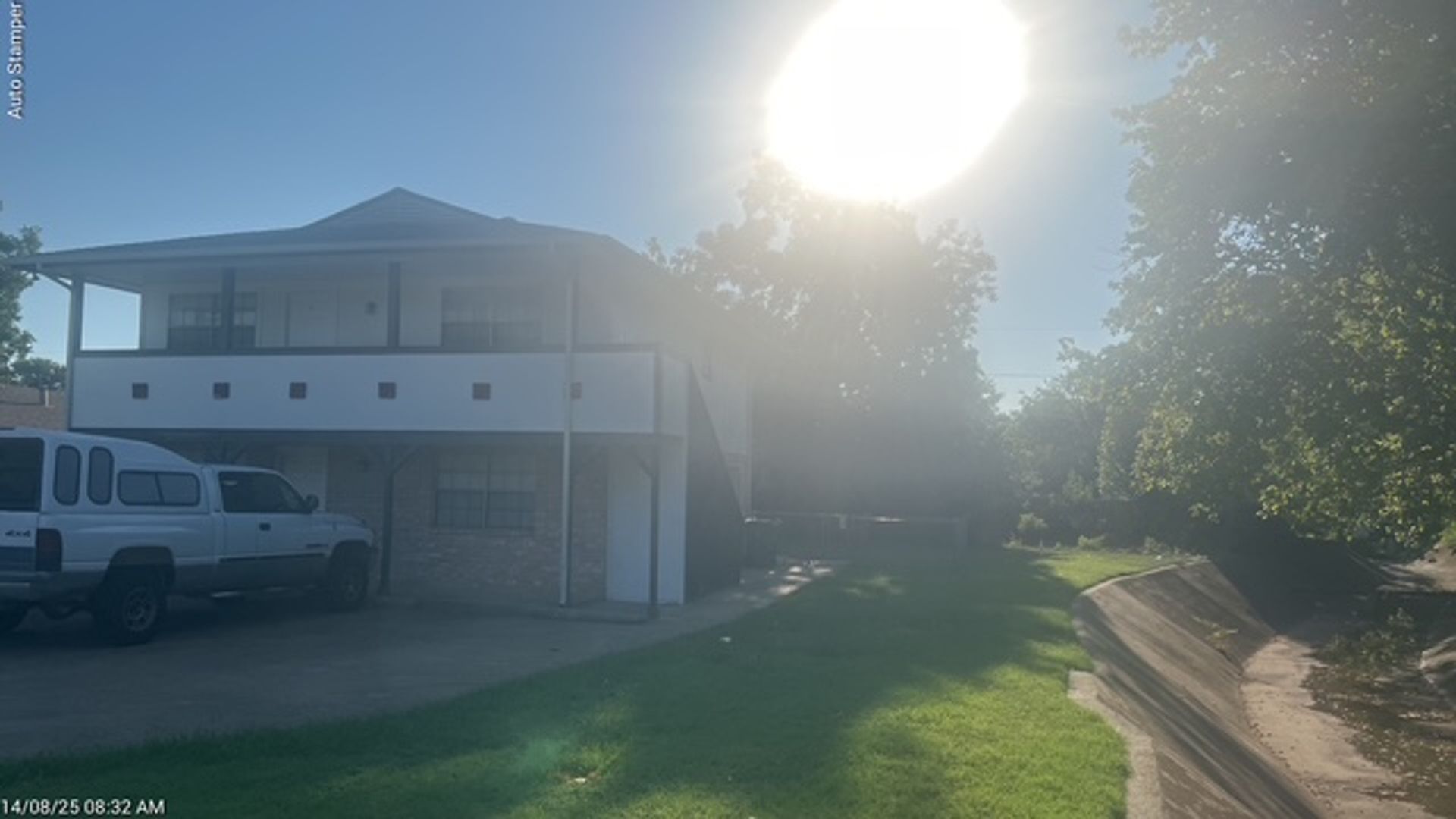 607 N Elm #B Arlington, Texas 76011