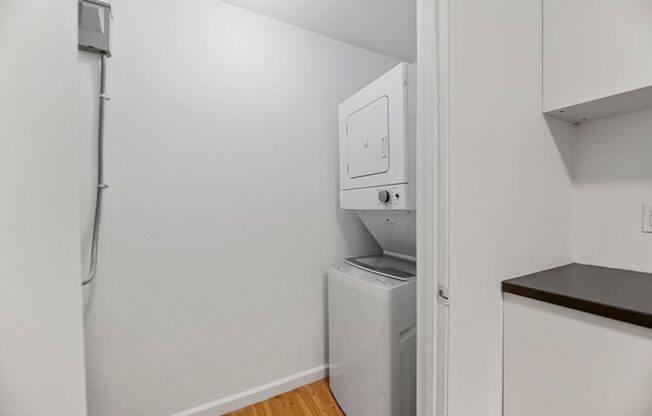 2 beds, 2 baths, 480 sqft, $480, Unit 221 - 221 B