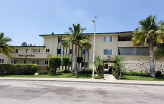 Charming Living in the Heart of South Pasadena – 1675 Amberwood Drive