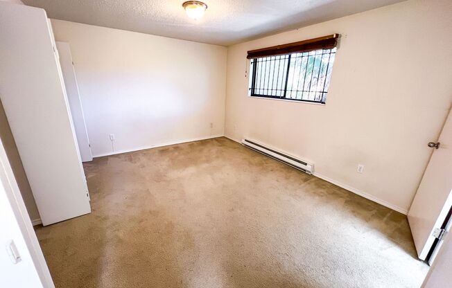 3 beds, 2 baths, 1,540 sqft, $4,895, Unit 400