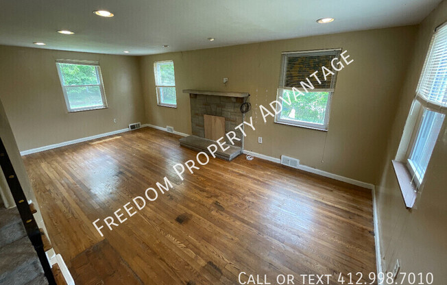 11843 JOAN DR