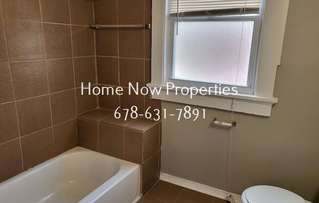 2 beds, 2 baths, 922 sqft, $1,295, Unit 2