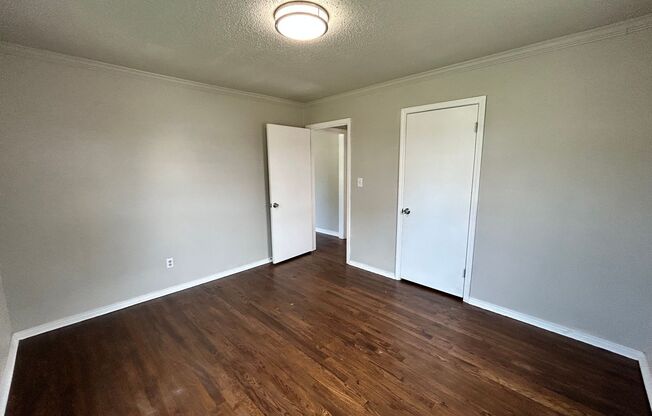 3 beds, 1 bath, $995