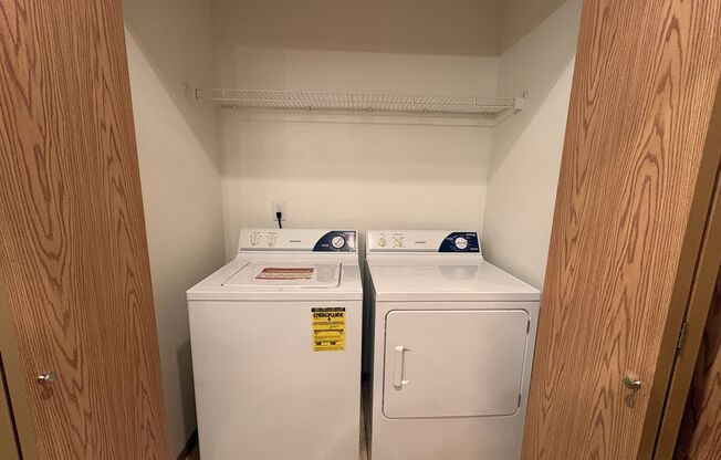 2 beds, 2 baths, 1,018 sqft, $1,450, Unit 354-3008