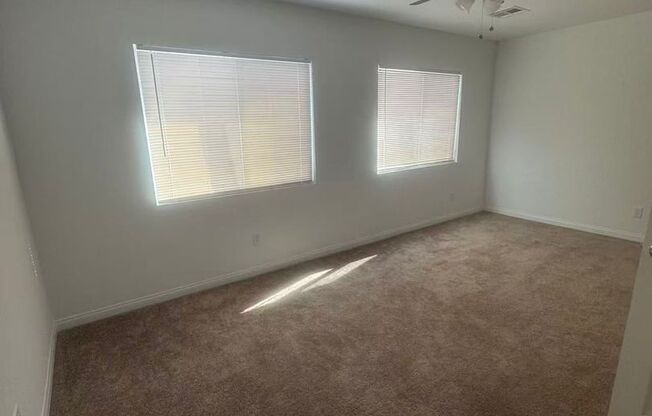 4 Bedrooms Single Family Home with Granite Countertops