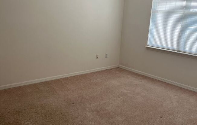 1 bed, 1 bath, $1,475, Unit Unit 304