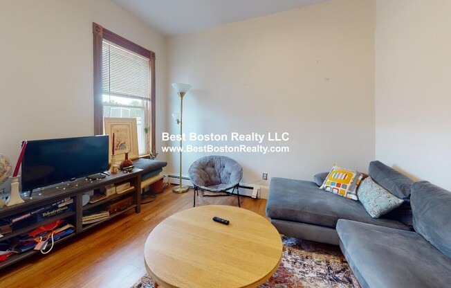 319 HURLEY ST