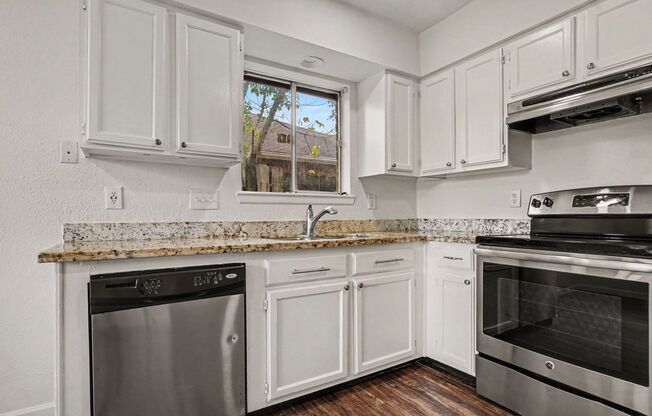4 beds, 2 baths, $1,725