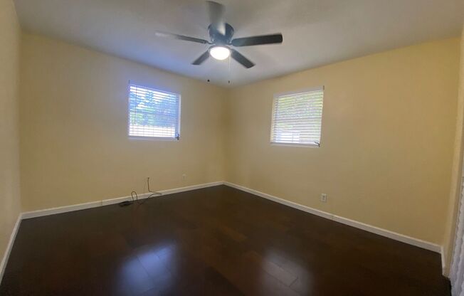 2 beds, 1 bath, $1,700