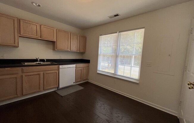 23 RED LN