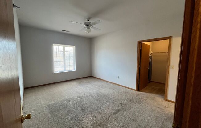 2 beds, 2 baths, 1,308 sqft, $1,785, Unit 4026