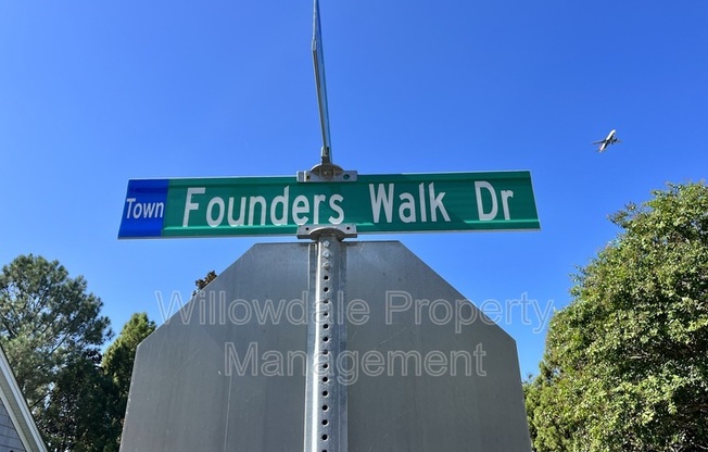 507 FOUNDERS WALK DR