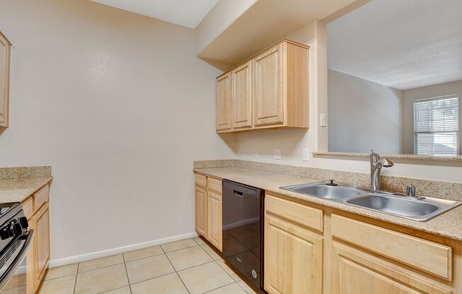 2 beds, 2 baths, $1,600