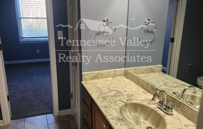 2 beds, 1.5 baths, $1,800