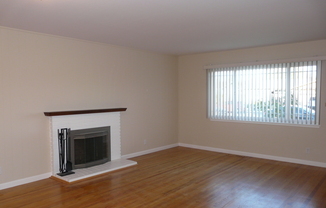 3 beds, 2 baths, $4,195