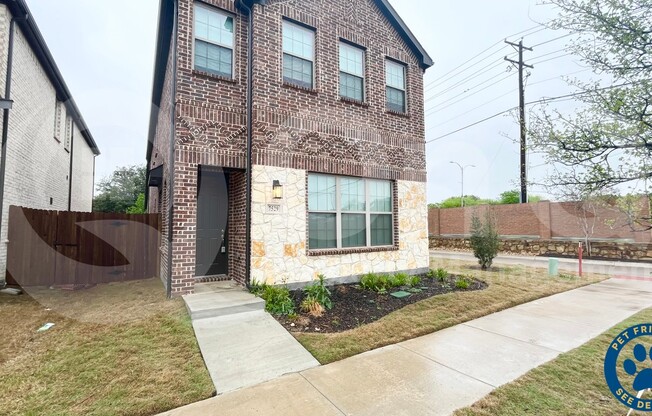 7529 REGAL LN