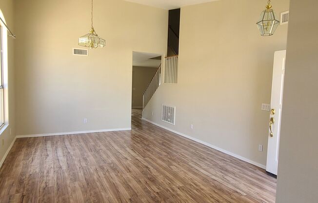 4-bedroom in Gilbert with new paint & new flooring