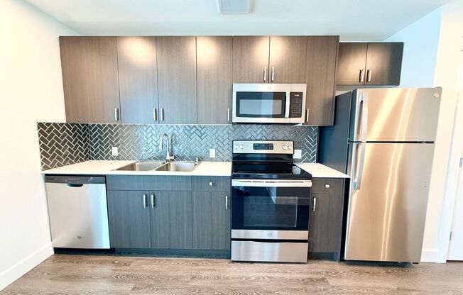 1 bed, 1 bath, 453 sqft, $2,750, Unit 410-904