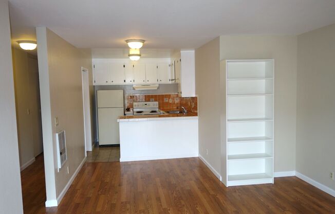 201 Athol Avenue (Athol LLC)