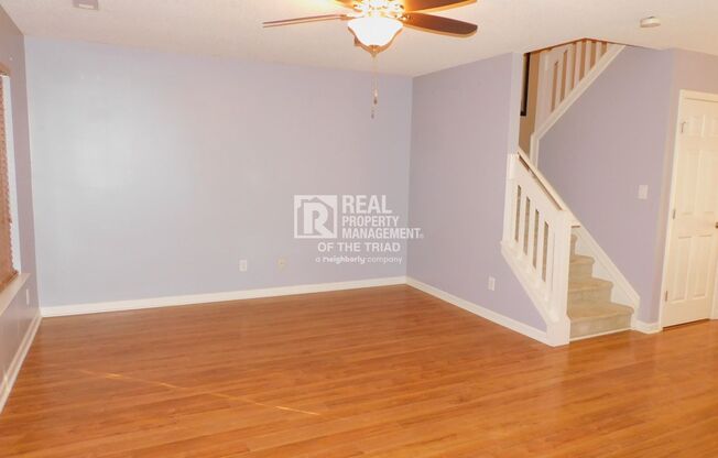 MOVE IN SPECIAL! Lovely End Unit 2BR/2.5BA Townhome Near W. Wendover Ave.