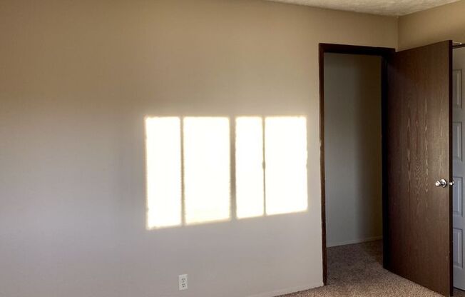 1 bed, 1 bath, 850 sqft, $925, Unit 8-835