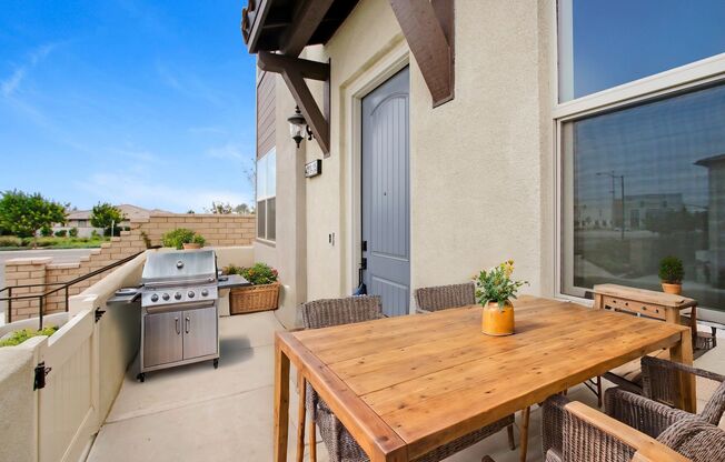 Available for Lease! Make this 2024 New Build Ventana Townhouse Home!