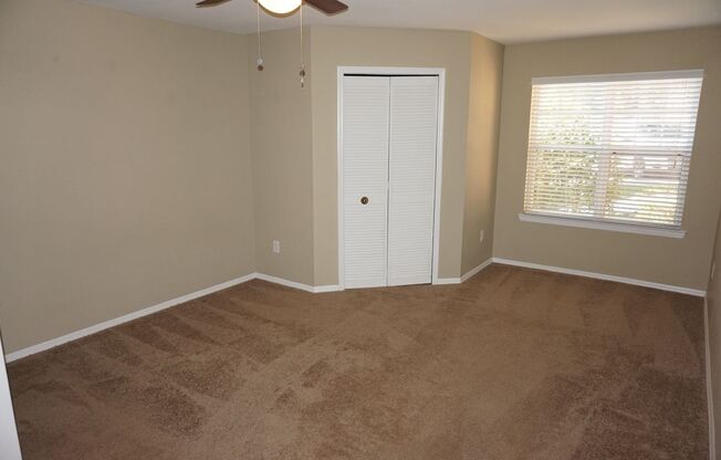 2 beds, 2 baths, $1,595