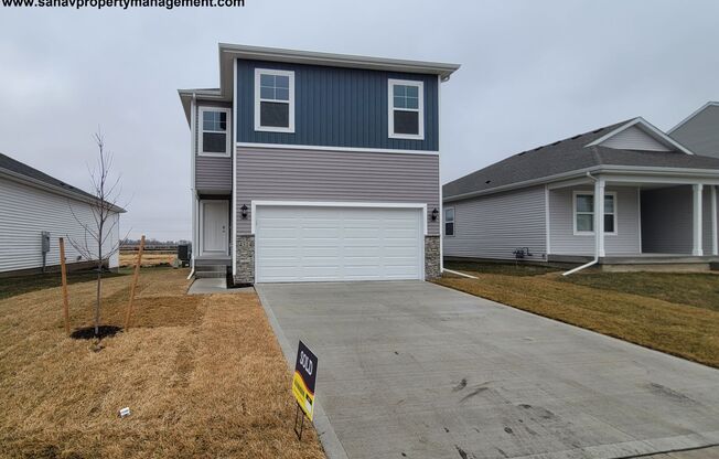 Spacious 4-Bedroom Home in Ankeny! A Must See!!