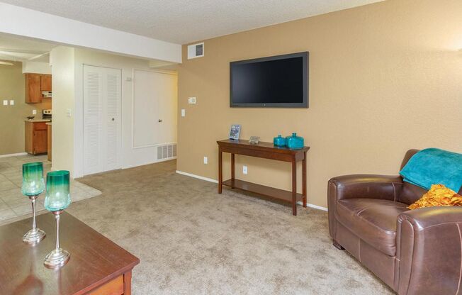 1 bed, 1 bath, 665 sqft, $1,400, Unit 1862-105
