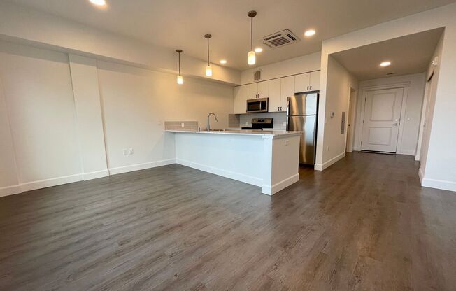 Studio, 1 bath, 346 sqft, $1,650, Unit 410-205