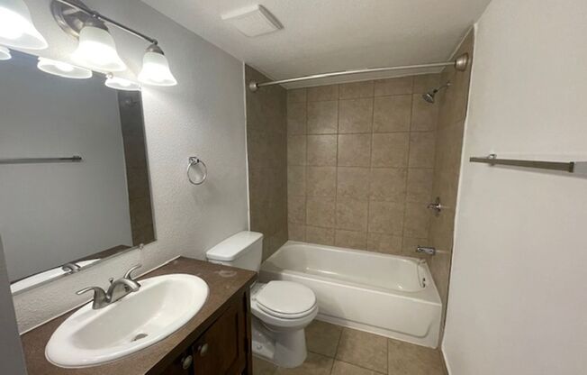 2 beds, 2 baths, 950 sqft, $1,250, Unit 534J