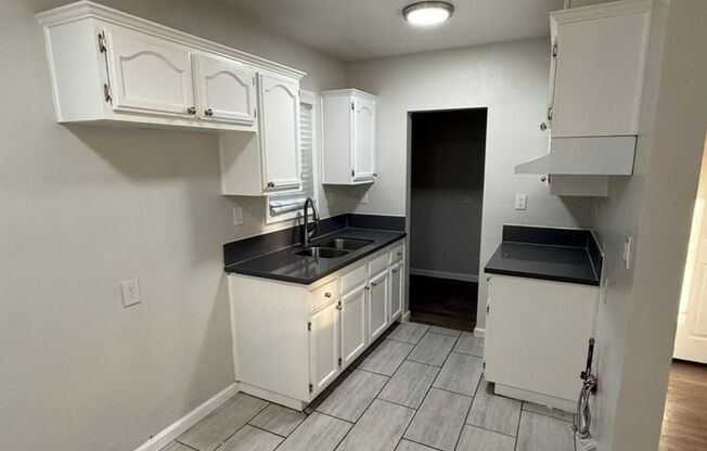 1 bed, 1 bath, $1,995, Unit 7906