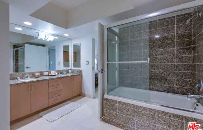 1 bed, 1 bath, 891 sqft, $3,850, Unit 306