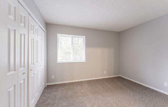 2 beds, 1.5 baths, 1,000 sqft, $1,405, Unit 421-16