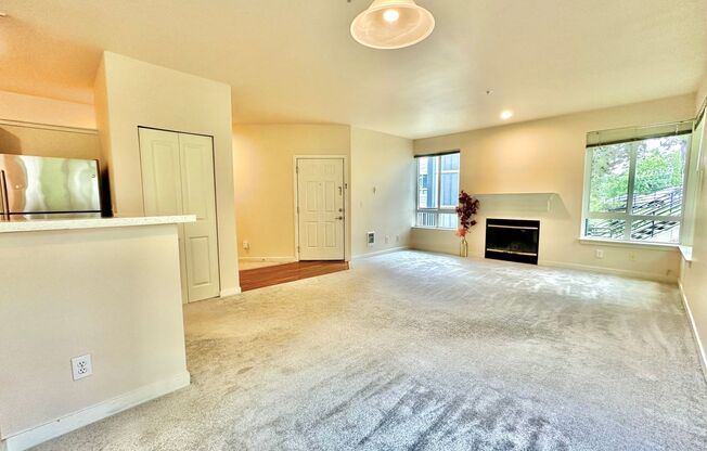 Beautiful 2BR|2BA with Washer and Dryer, Two Parking Spots and Amenity Center