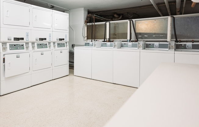 1 bed, 1 bath, 749 sqft, $2,700, Unit 301