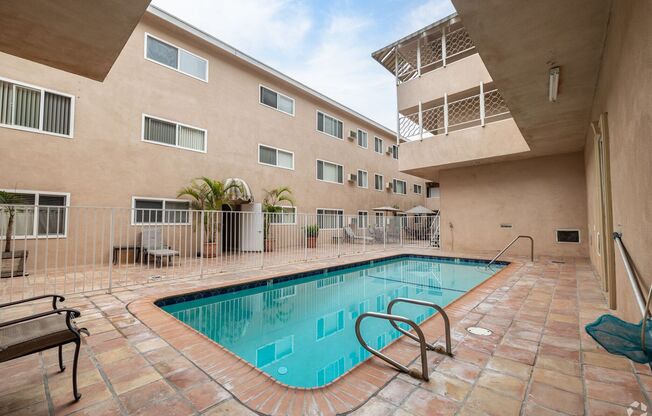 About 4315 Don Tomaso Dr
